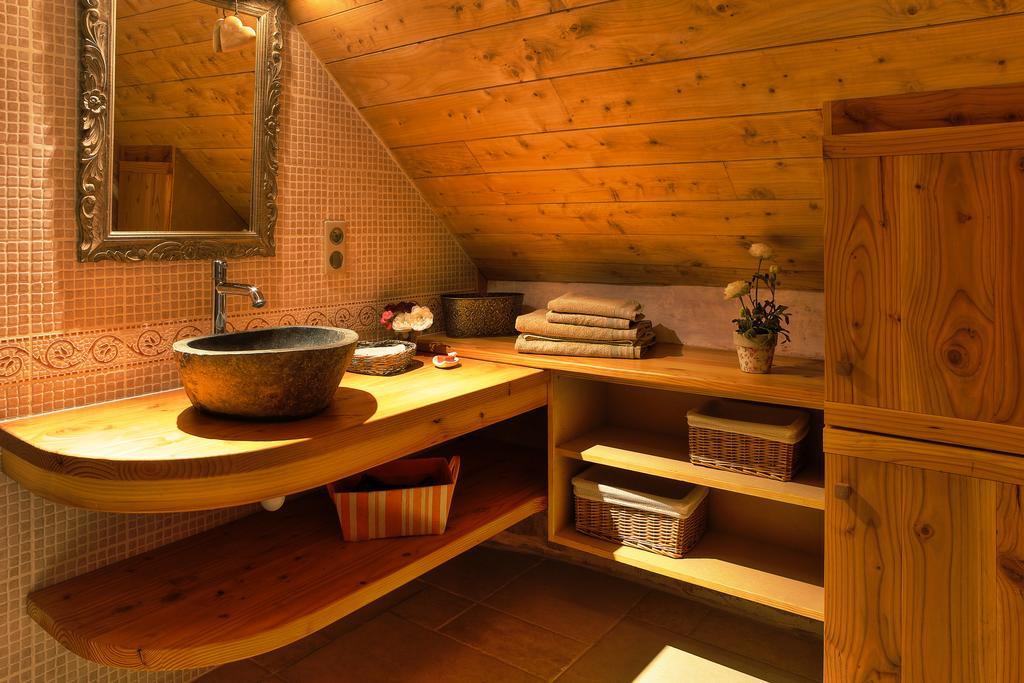 Bed And Breakfast La Fontaine Blanche Melgven Exteriör bild