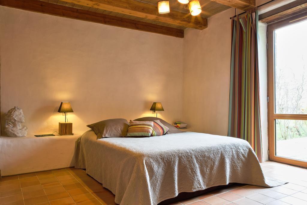 Bed And Breakfast La Fontaine Blanche Melgven Exteriör bild